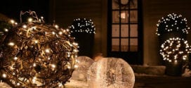 garten und eingang weihnachtlich dekorieren mit diy EIs-Laternen, gartenkugel und hecken mit weihnachtsleuchten