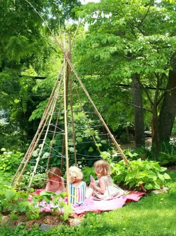 Spielgarten Ideen für Gestaltung natürlicher ErlebnisSpielecken für